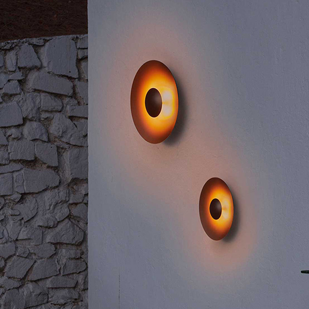 Ray Designer Round Metal Outdoor Wall Lamp