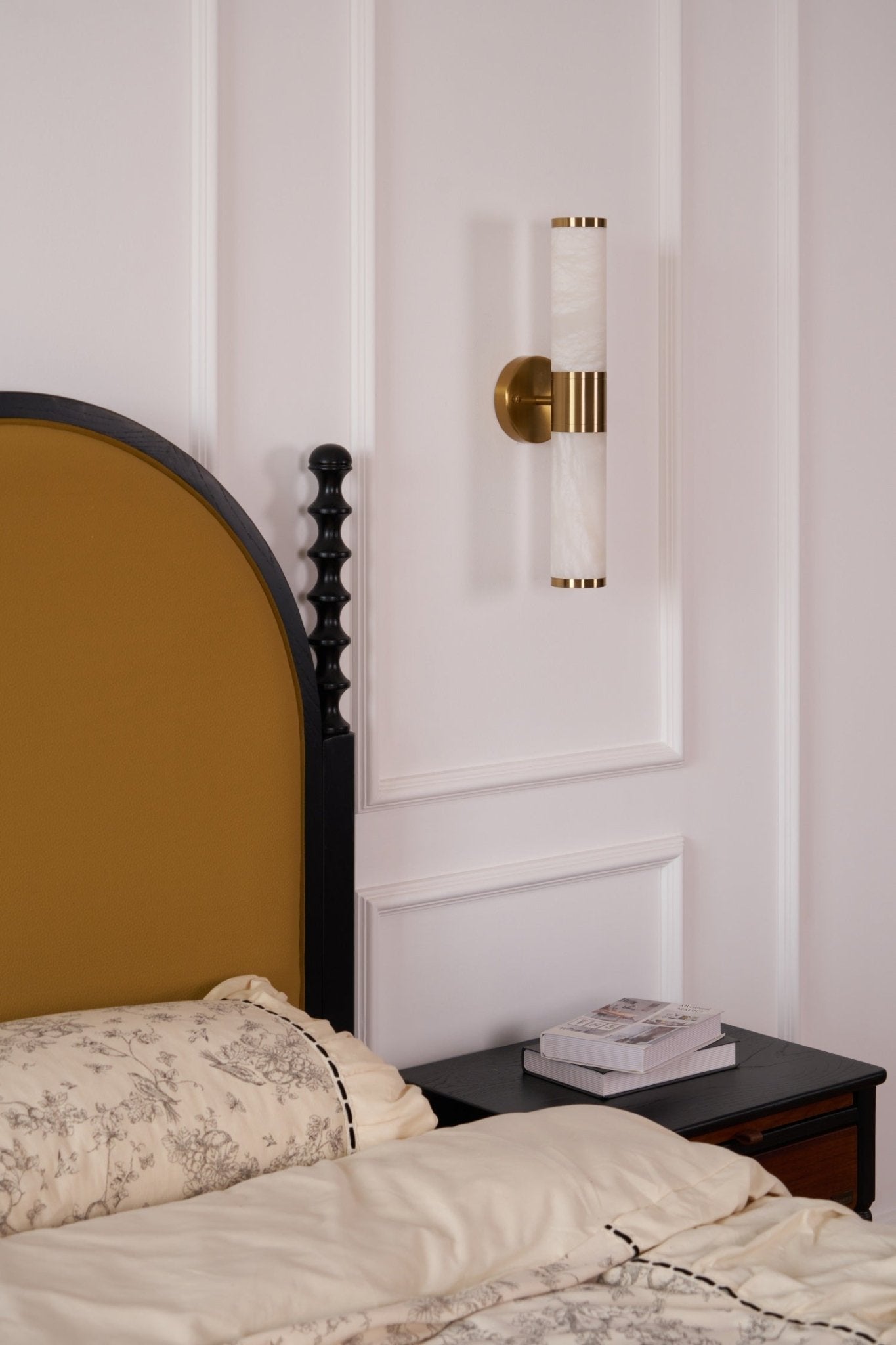 Kaia Minimalist Alabaster Wall Lamp - Letslighting