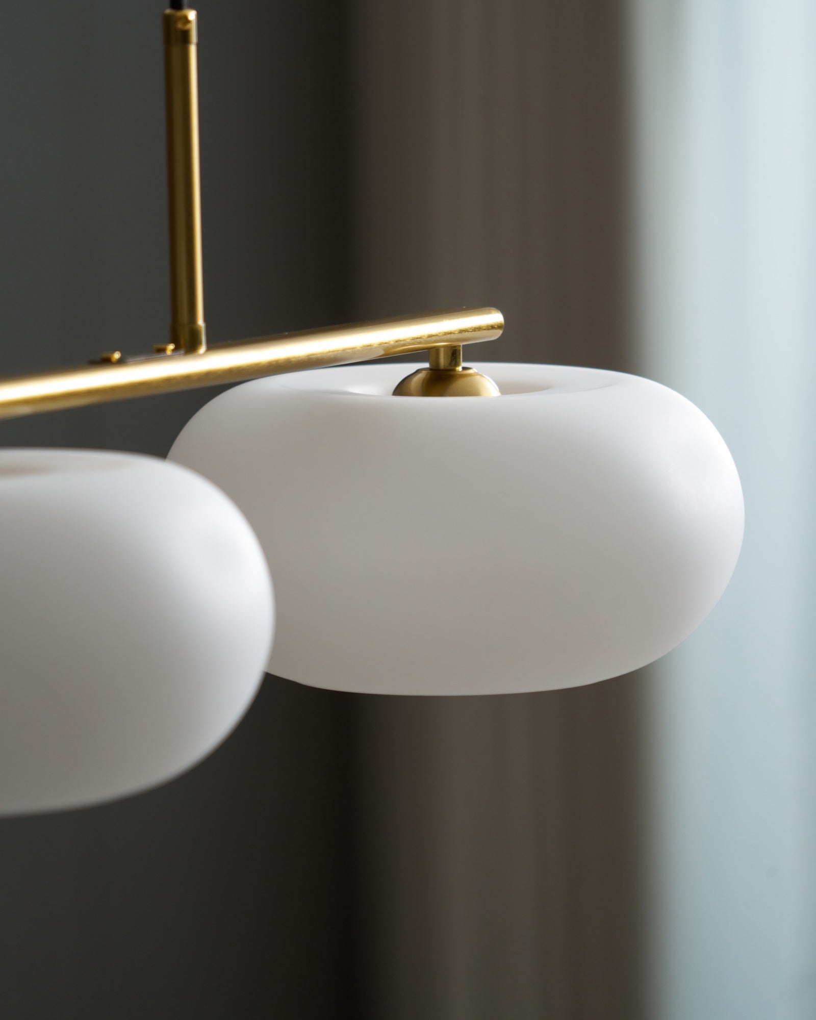 Lustra Pendant Lamp 3-Light Globe Shaped Linear - Letslighting