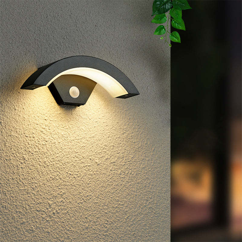 Ray Nordic Arc LED Outdoor Wall Lamp - Letslighting