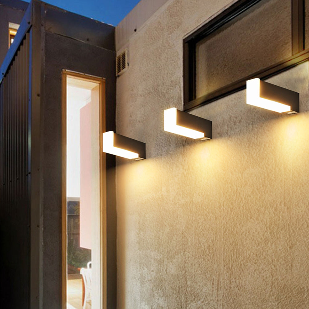 Ray Modern Geometric Acrylic Outdoor Wall Lamp