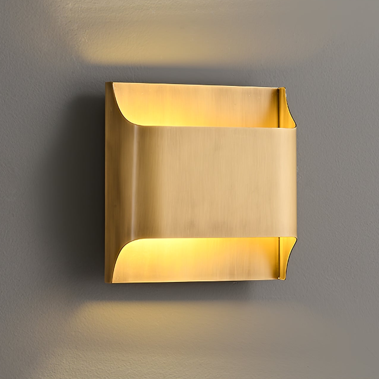 Hardy Nordic Art Brass Wall Lamp - Letslighting