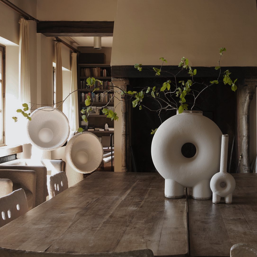 Ernionis Textured Ceramic Floor Lamp - Letslighting