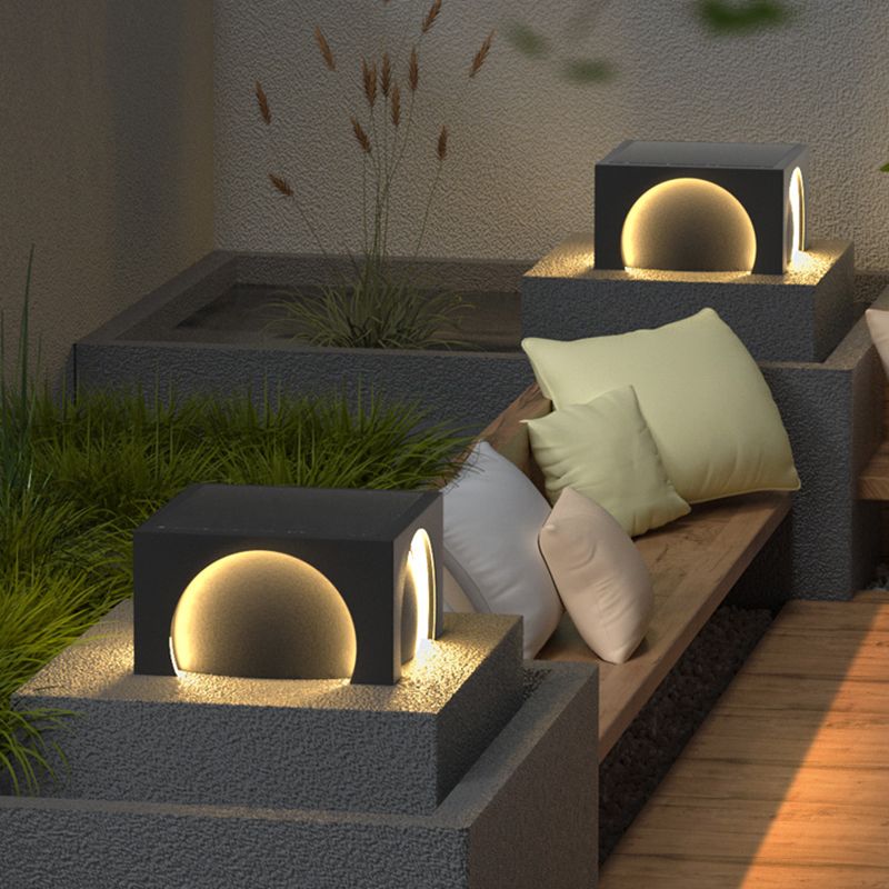 Ray Modern Rectangular Metal Outdoor Lamps Post - Letslighting