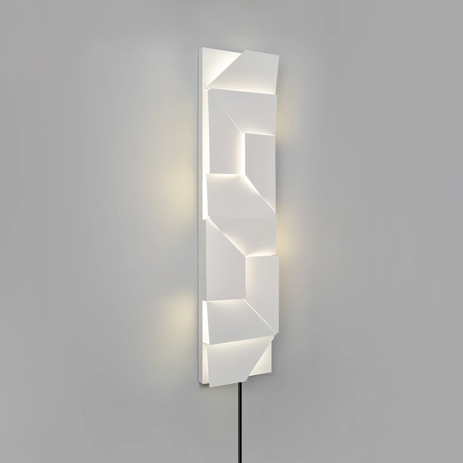Arthaen Shadows Grand Sconce Wall lamp - Letslighting