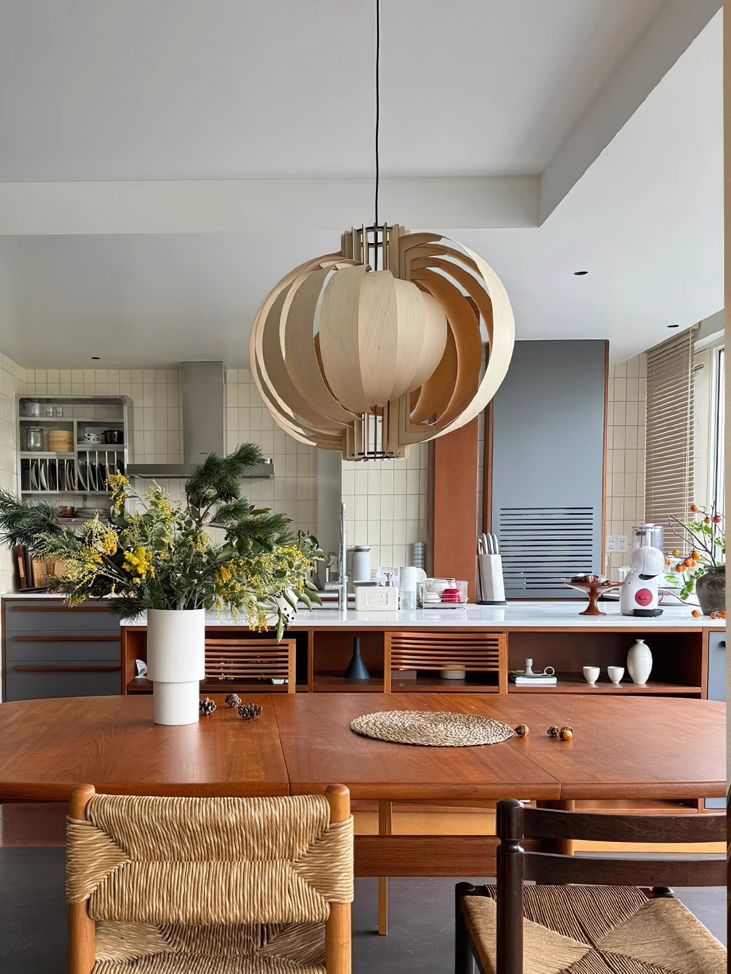 Ivraeus Premium Elegance Ring Wood Pendant Light - Letslighting