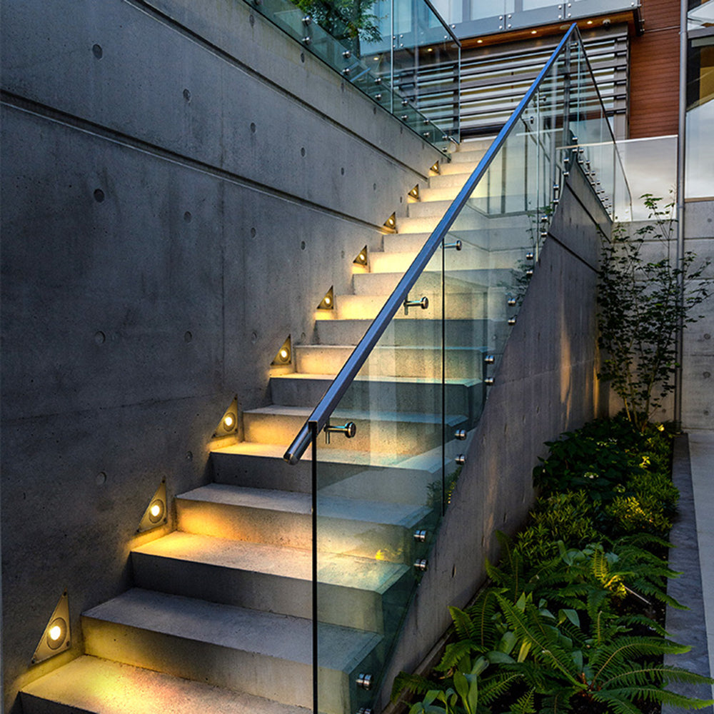 Ray Modern Triangle Motion Sensor Outdoor Deck Step Light