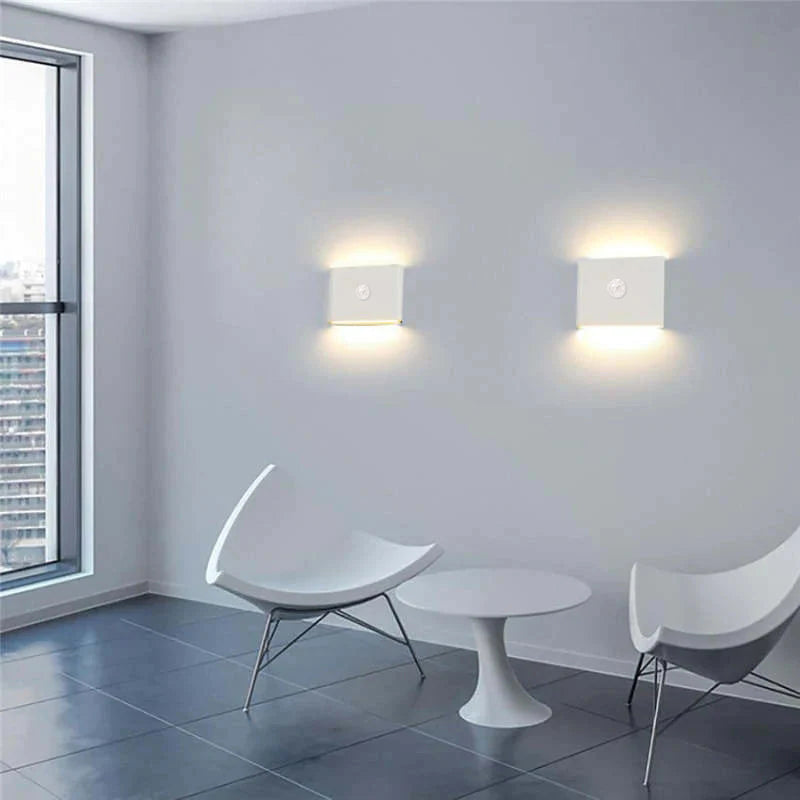 Ray Modern Rectagulart Metal Outdoor Wall Lamp