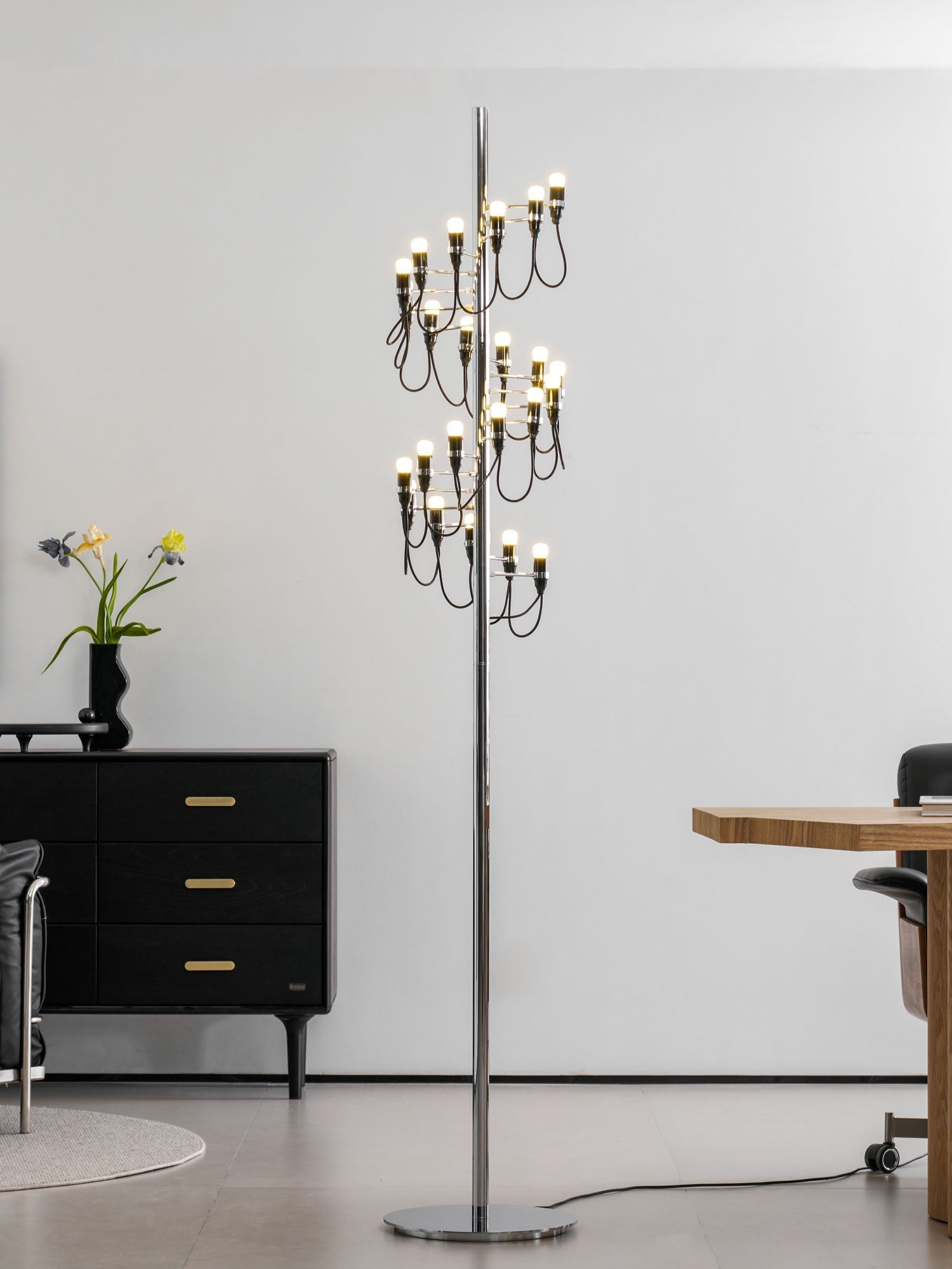 Olliryra Sculptural Steel Floor Lamp - Letslighting