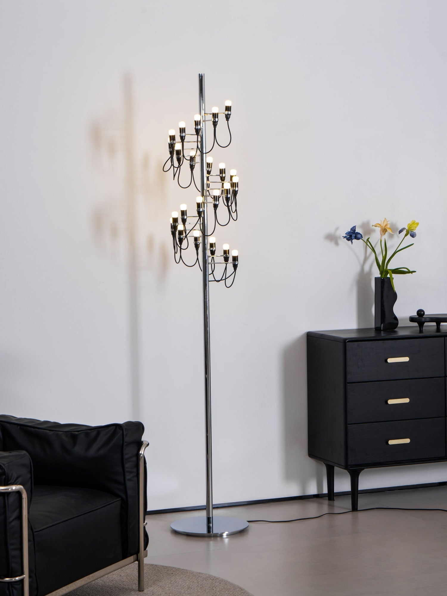 Olliryra Sculptural Steel Floor Lamp - Letslighting