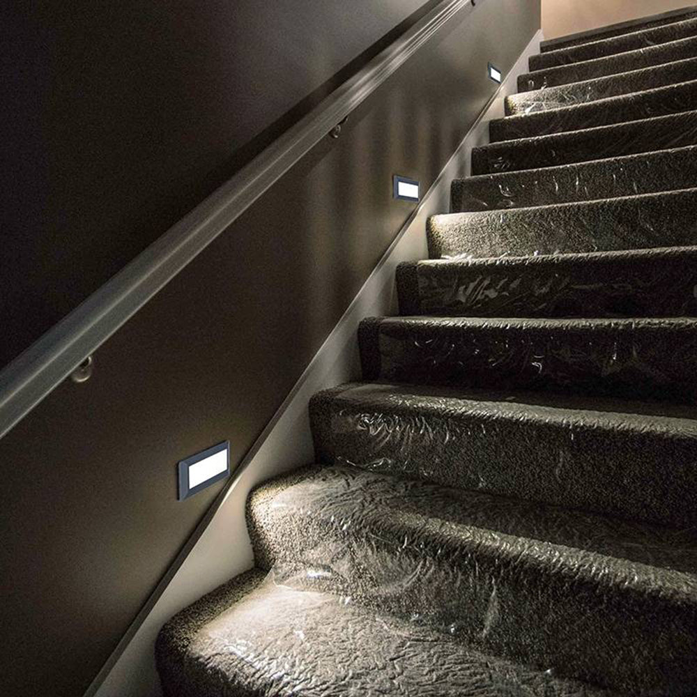 Ray Modern Metal Rectangular Waterproof Outdoor Deck Step Light