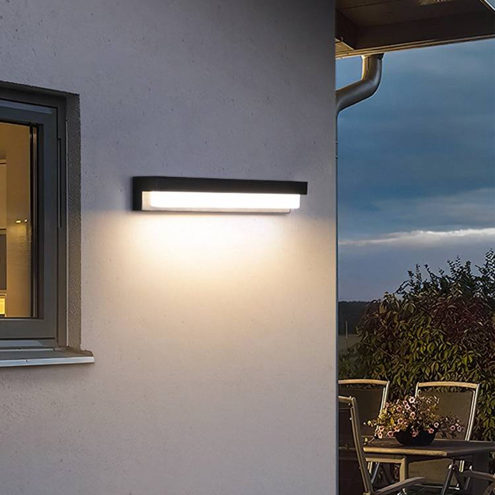 Ray Minimalist Solar Linear Acrylic Outdoor Wall Lamp - Letslighting