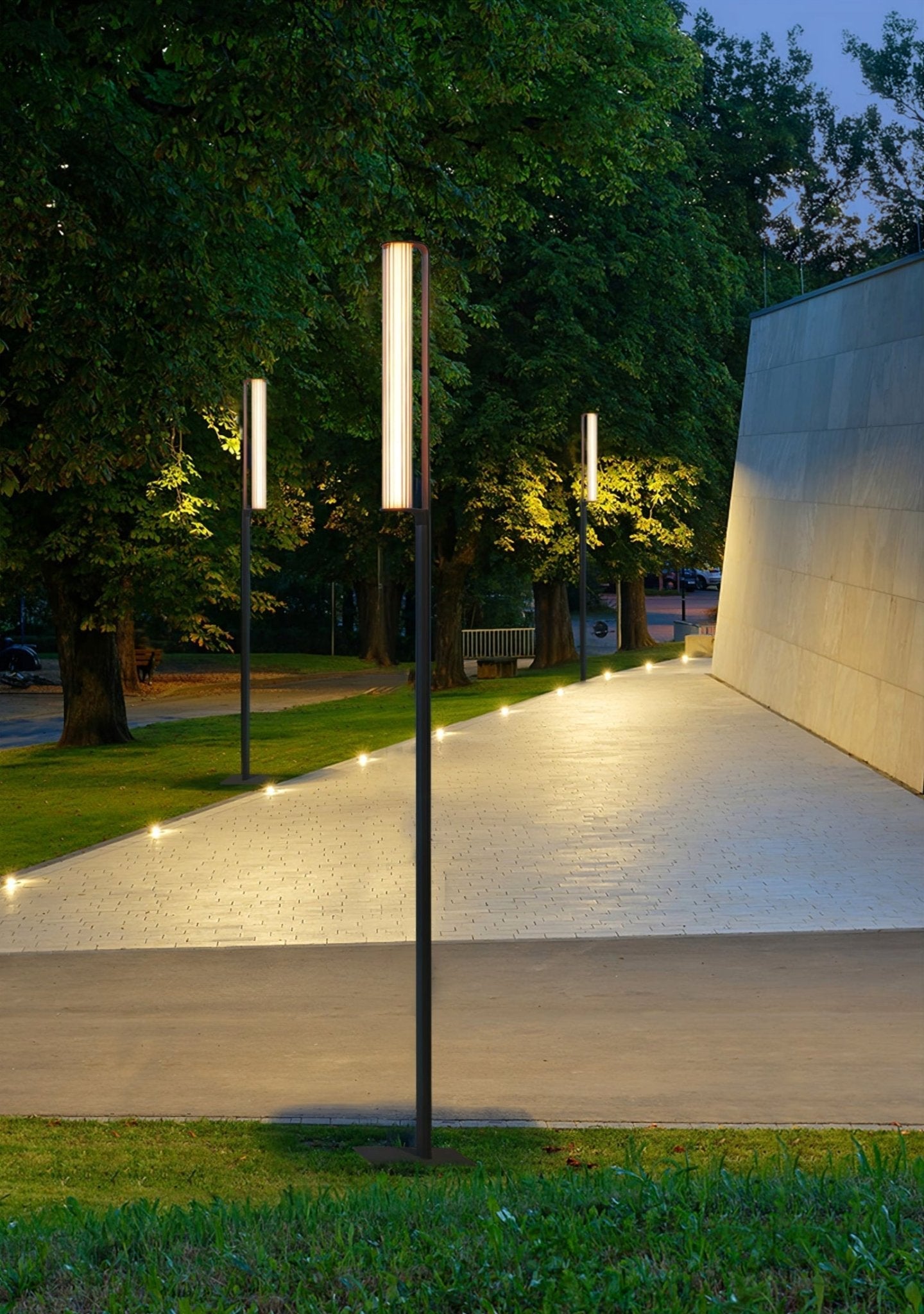Lumo Arc Outdoor Post Lamp - Letslighting