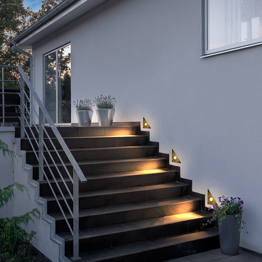 Ray Modern Triangle Motion Sensor Outdoor Deck Step Light