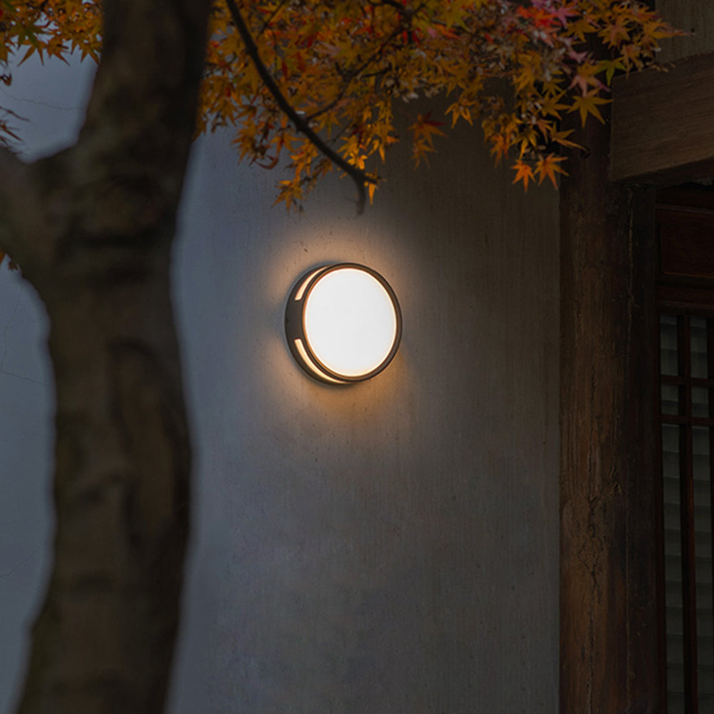 Ray Modern Round Metal Acrylic Outdoor Waterproof Wall Lamp