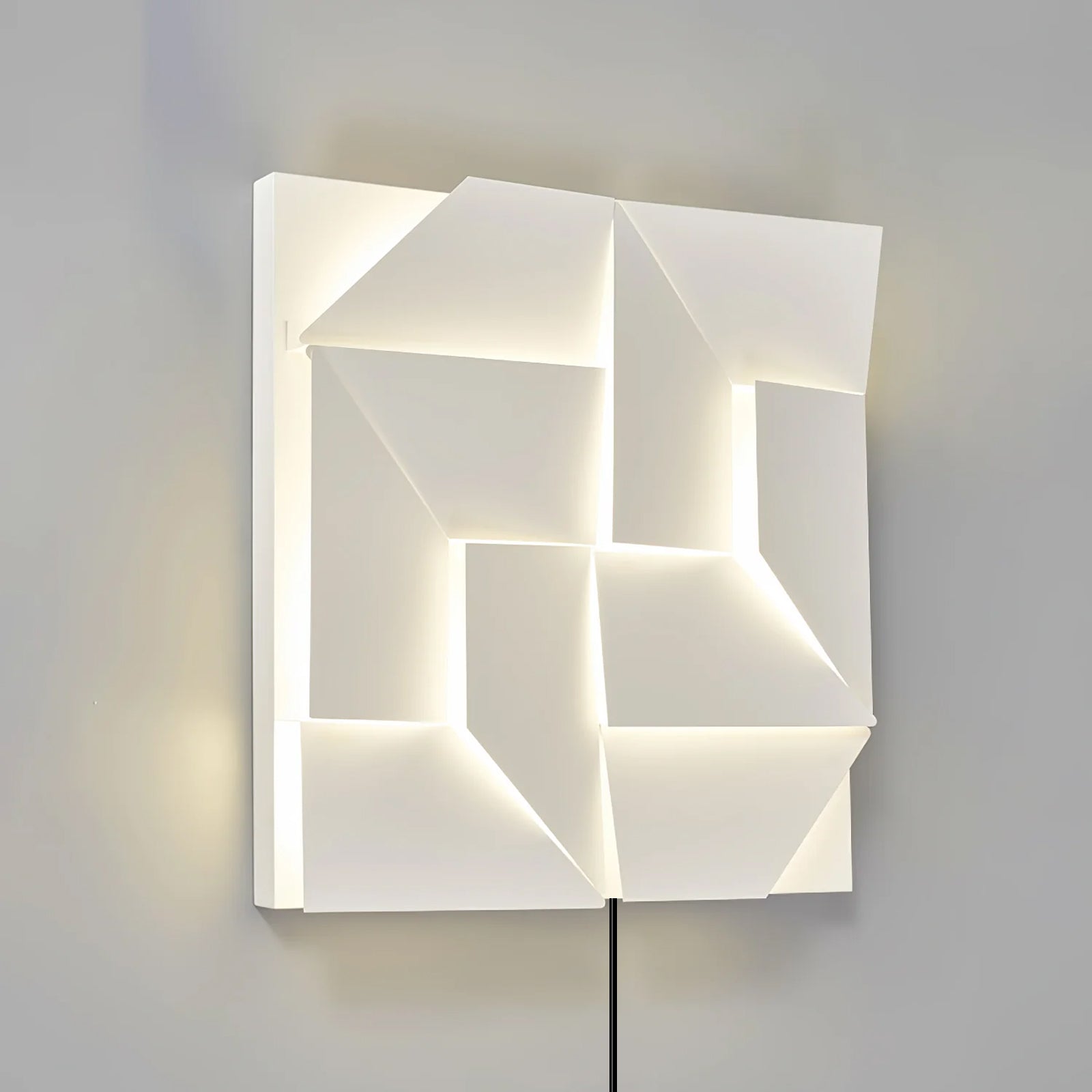 Arthaen Shadows Grand Sconce Wall lamp - Letslighting