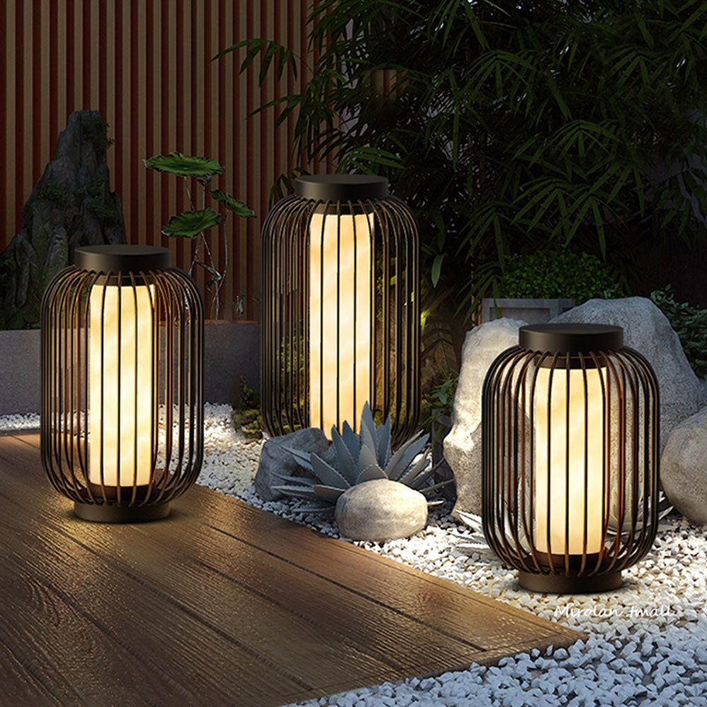 Ray Lantern Solar Rechargeable Outdoor Floor Lamp