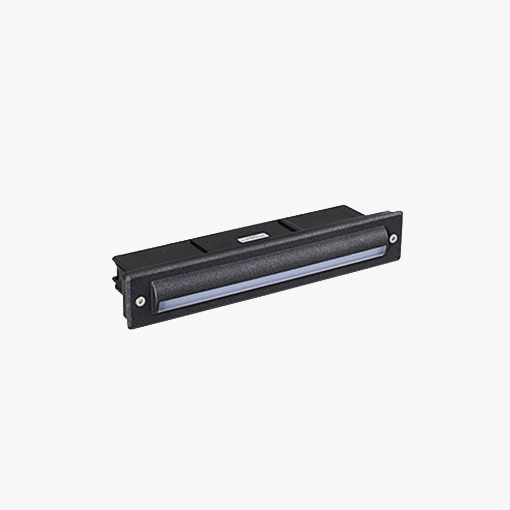 Ray Metal Rectangular Linear Outdoor Deck Step Light