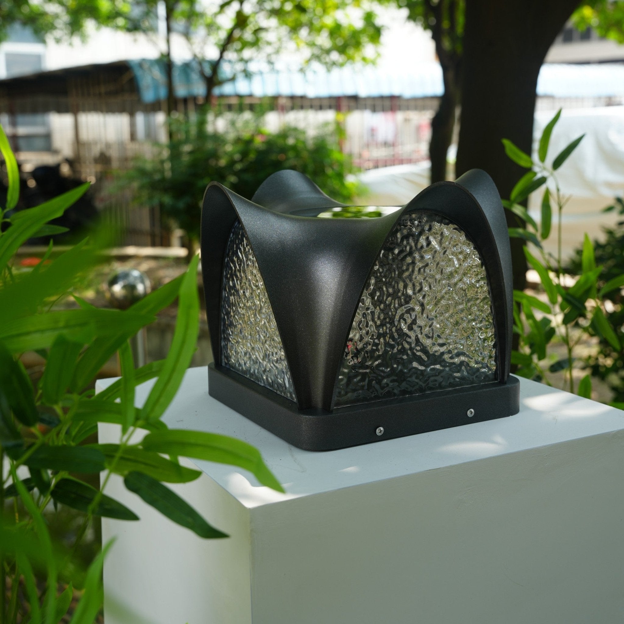 Veyra Modern Solar Outdoor Light - Letslighting
