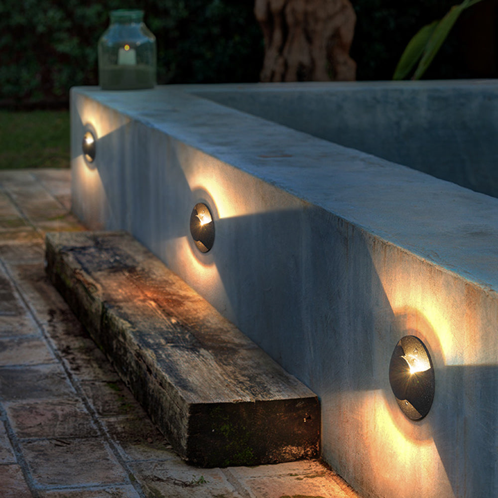 Ray Metal Cylindrical Outdoor Step Deck Light