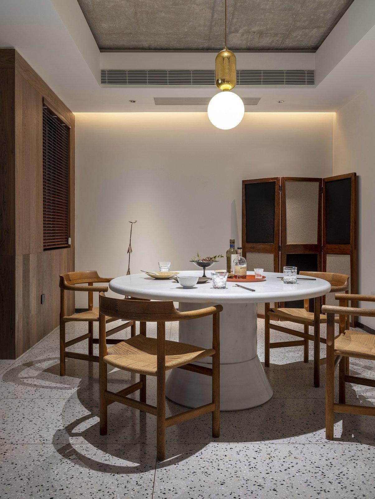 Carter Modern Glass Pendant Light - Letslighting