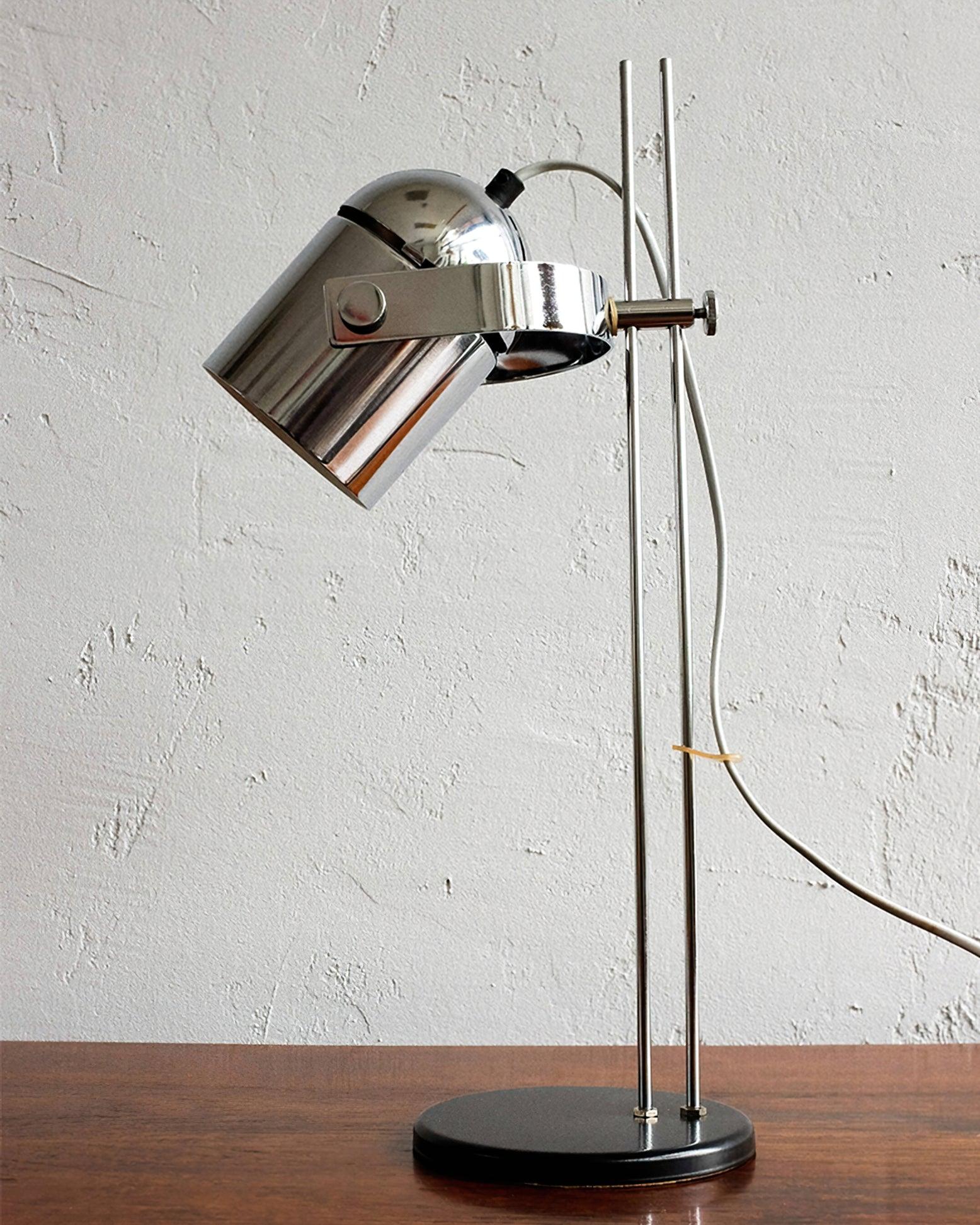 Pavo Industrial Retro Table Lamp - Letslighting