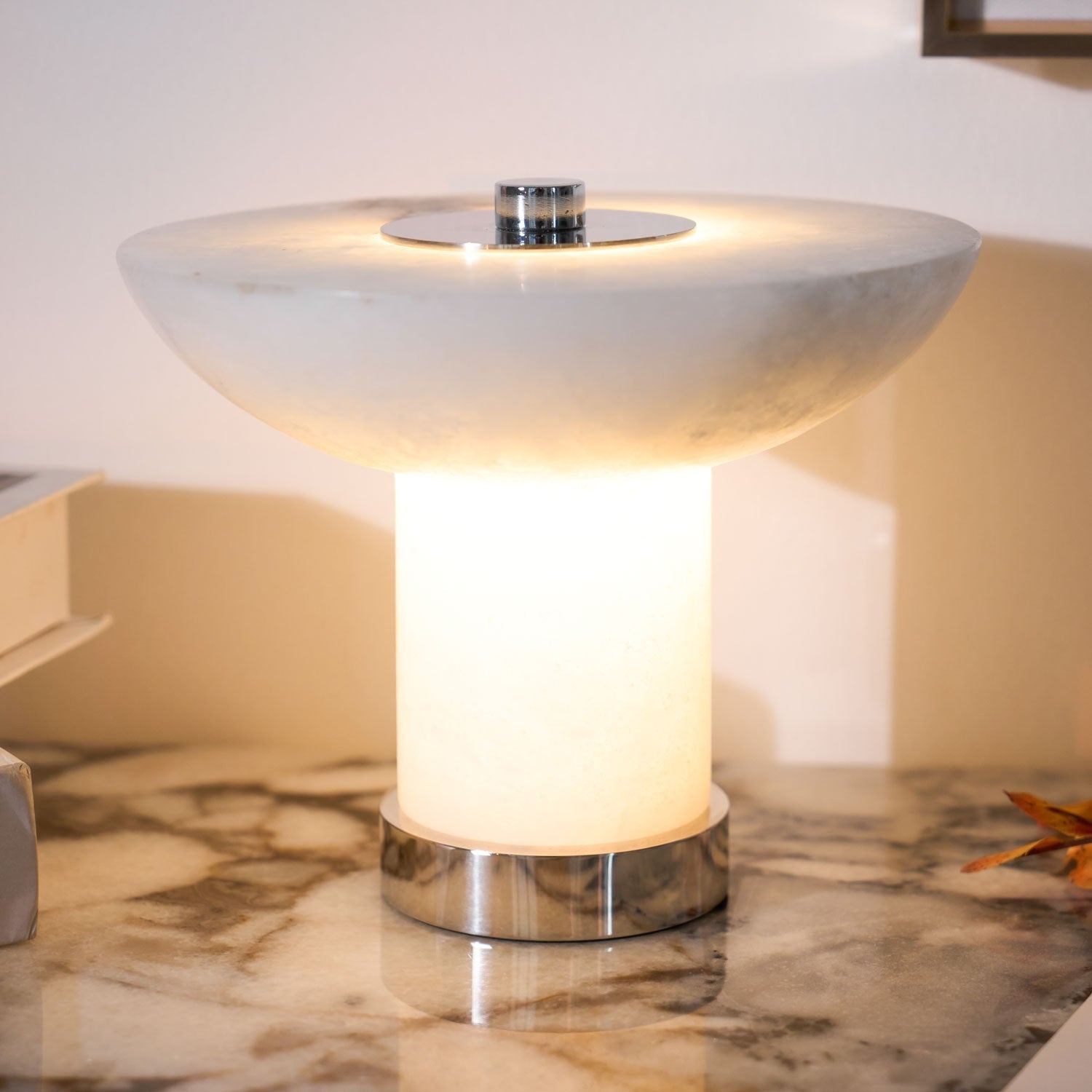 Eurnoran Mushroom Shaped Alabaster Table Lamp - Letslighting