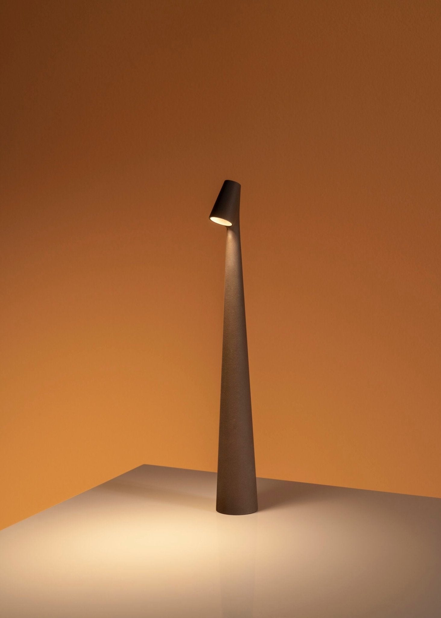 Imiril Sculptural Floor Lamp - Letslighting