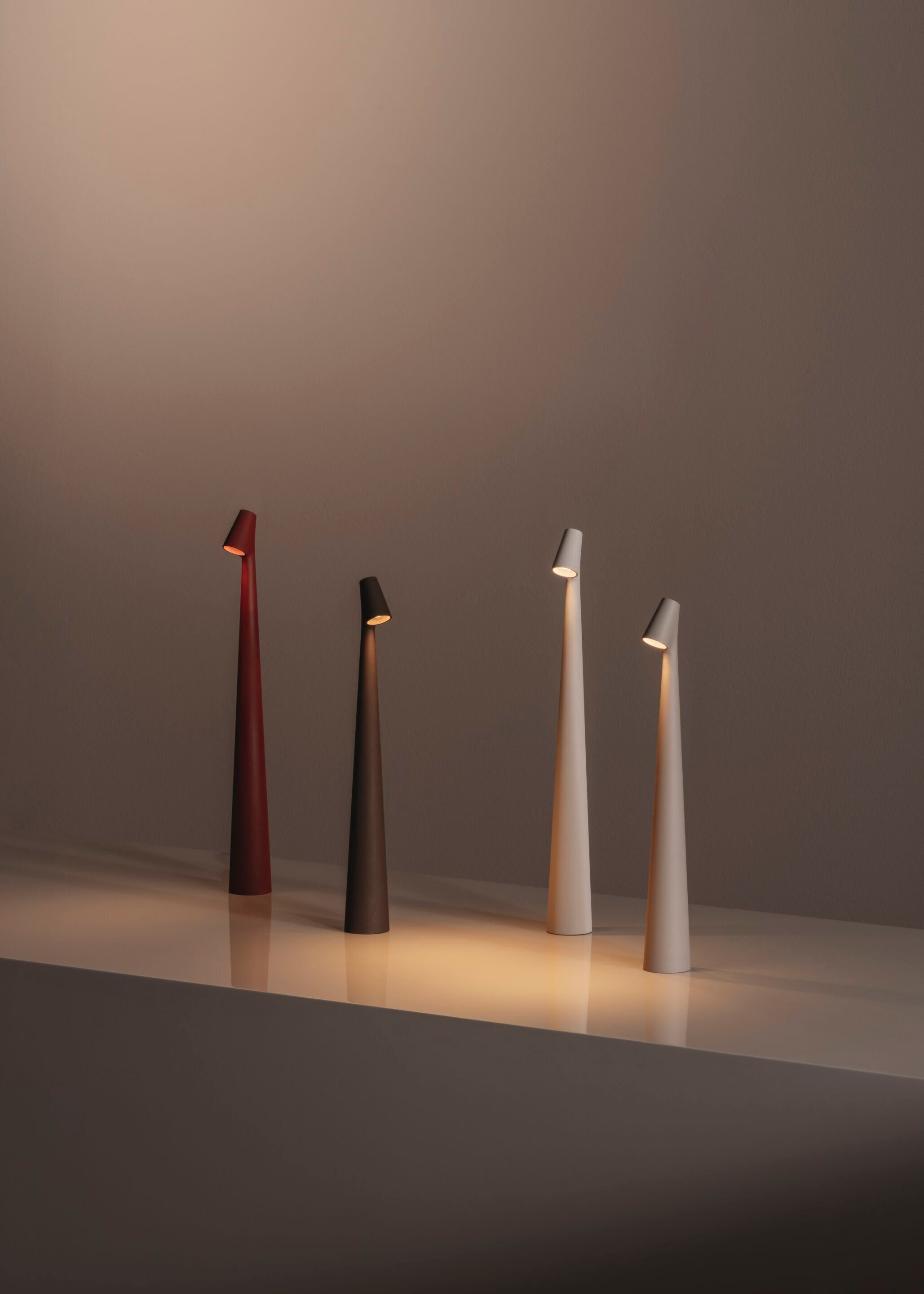 Orioic Acrylic Minimalist Table Lamp - Letslighting