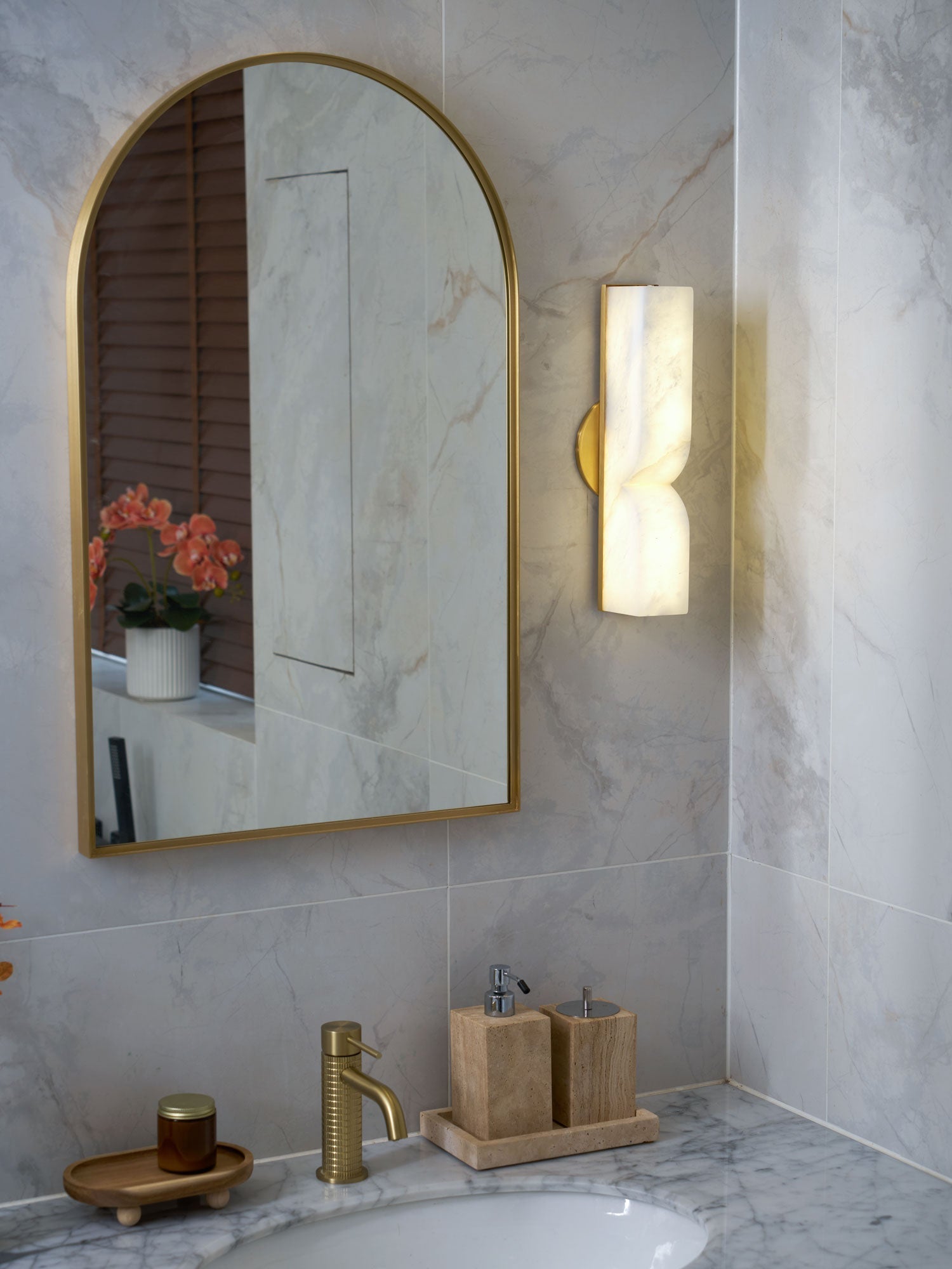 Lunaris Alabaster Rectangular Wall Lamp - Letslighting