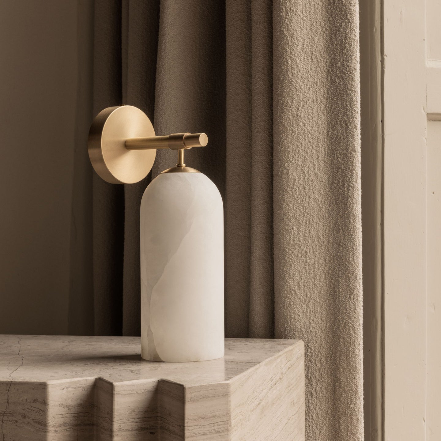 Pillar Modern Alabaster Wall Light