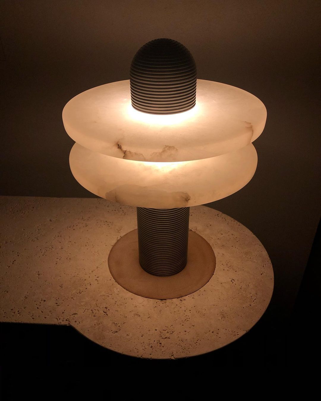 Nerio Modern Alabaster Table Lamp - Letslighting