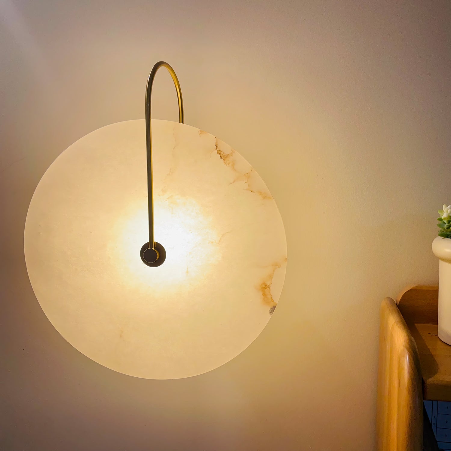Kristy Alabaster LED Wall Lamp Round Iconic Circular - Letslighting