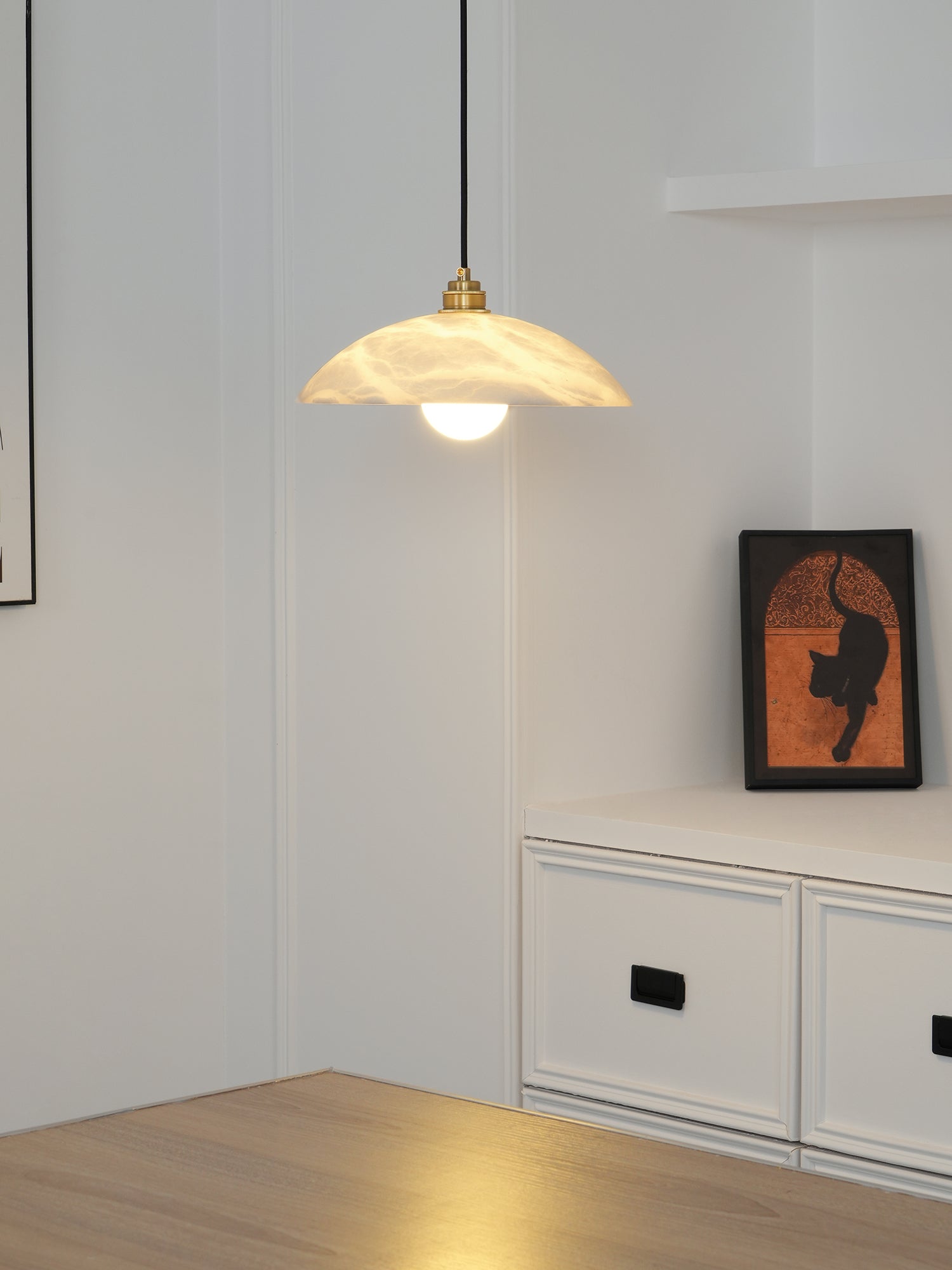 Nerea Minimalist Alabaster Pendant Light - Letslighting