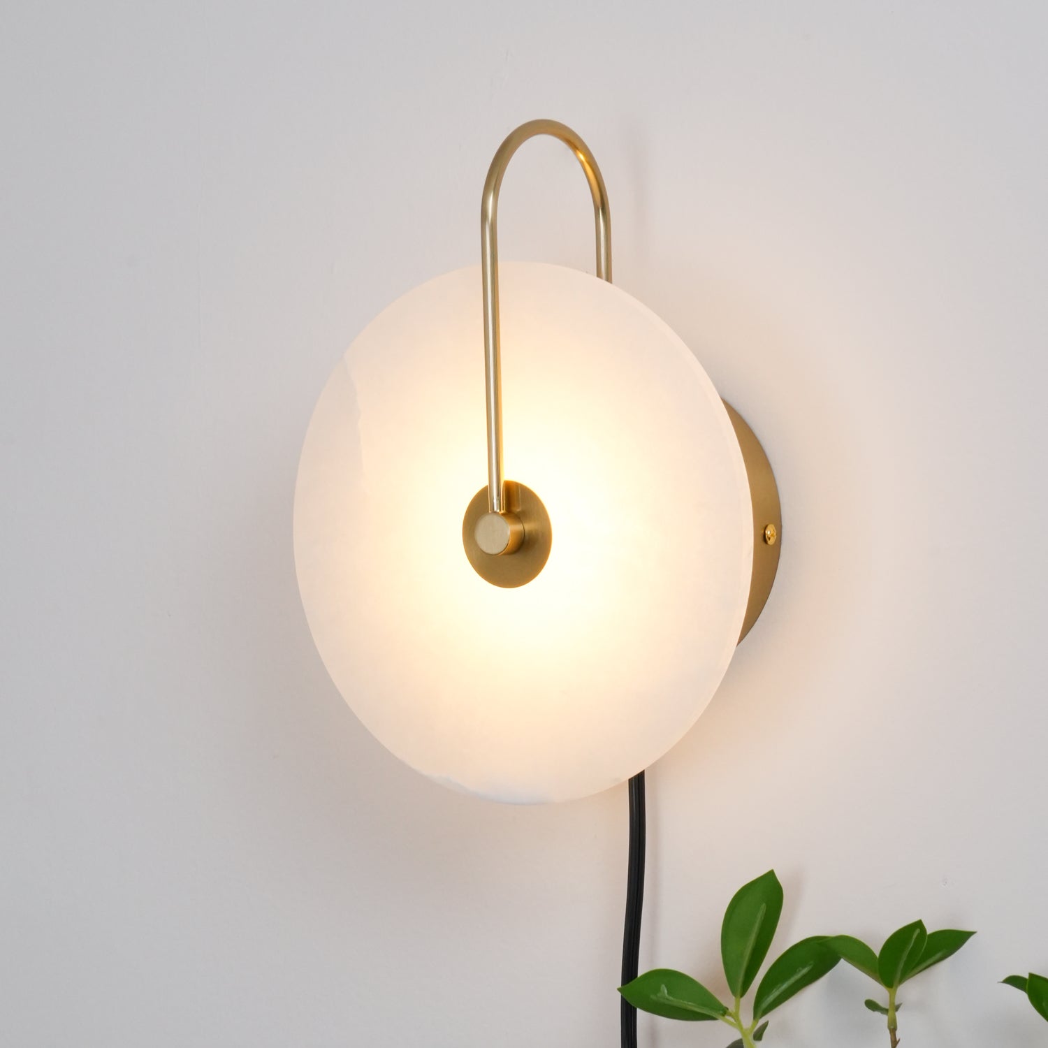 Ceraeyra Alabaster Globe Wall Light - Letslighting