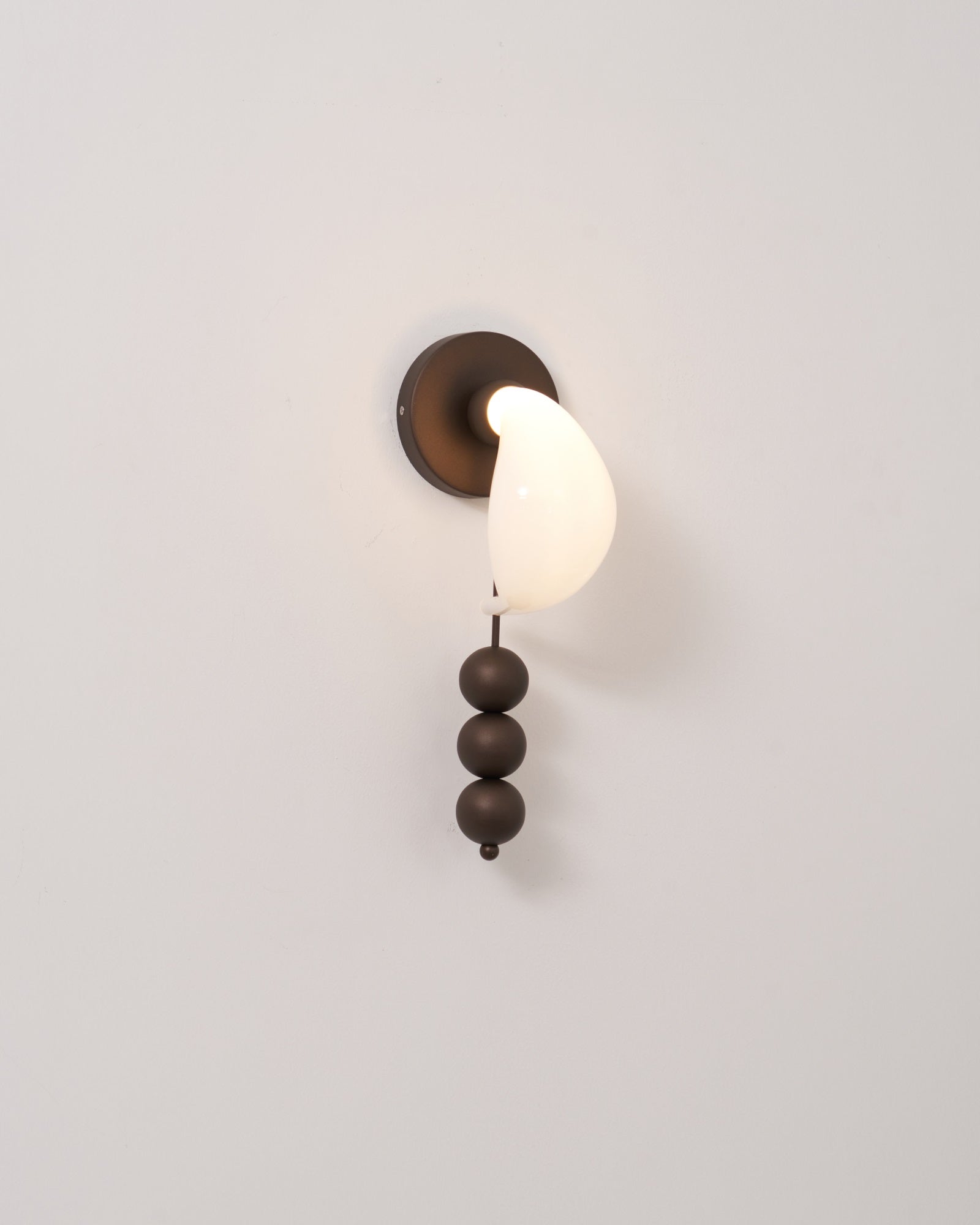 Viphaor Premium Elegance Art Glass Wall Light - Letslighting
