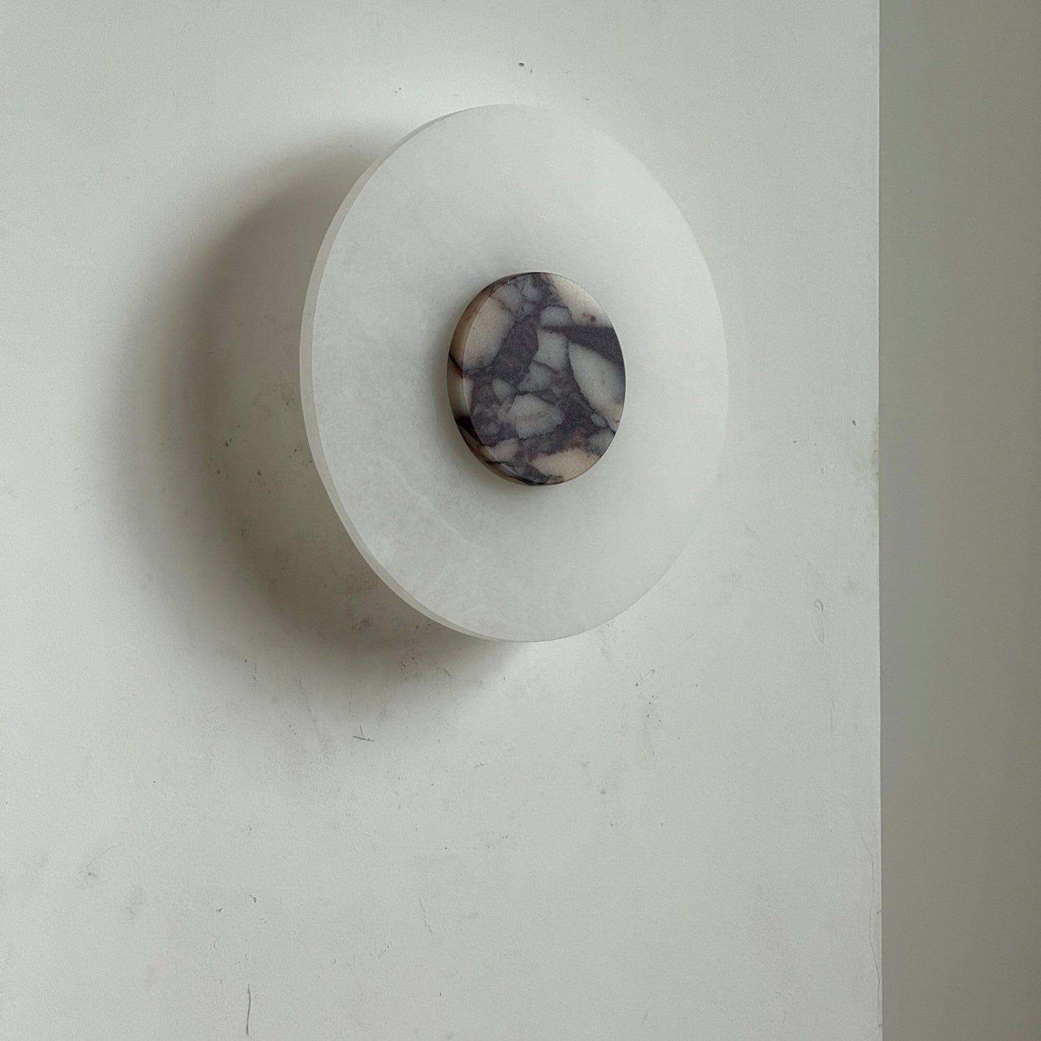 Rauduvyi Modern Minimalist Alabaster Wall Lamp - Letslighting