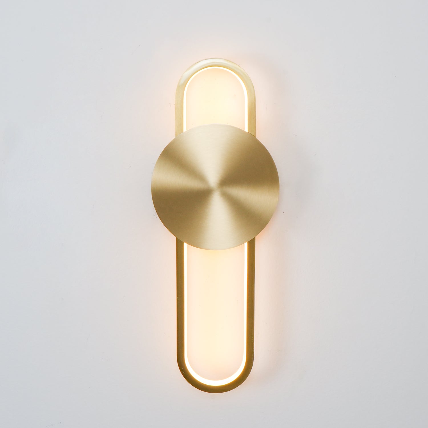 Fable Modern Minimalist Brass Wall Lamp - Letslighting