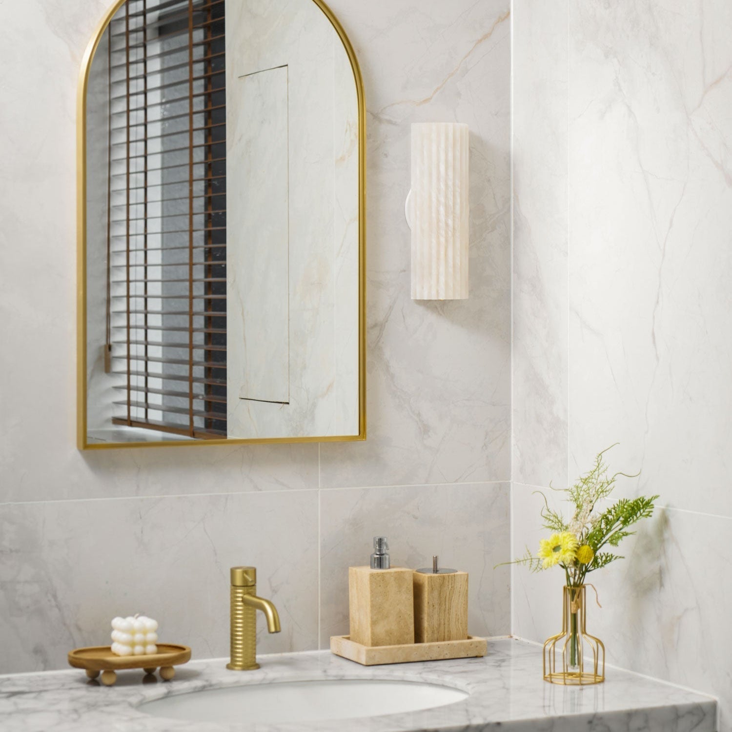 Orcarion Alabaster Wall Lamp - Letslighting