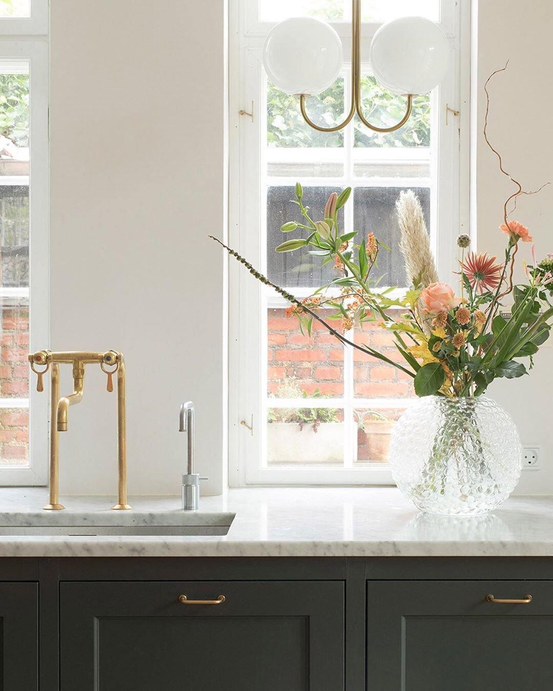 Mirelent Brass & Glass Elegant Pendant Light - Letslighting