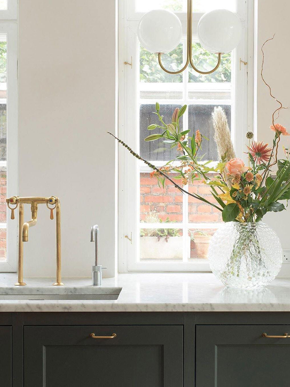 Mirelent Brass & Glass Elegant Pendant Light - Letslighting