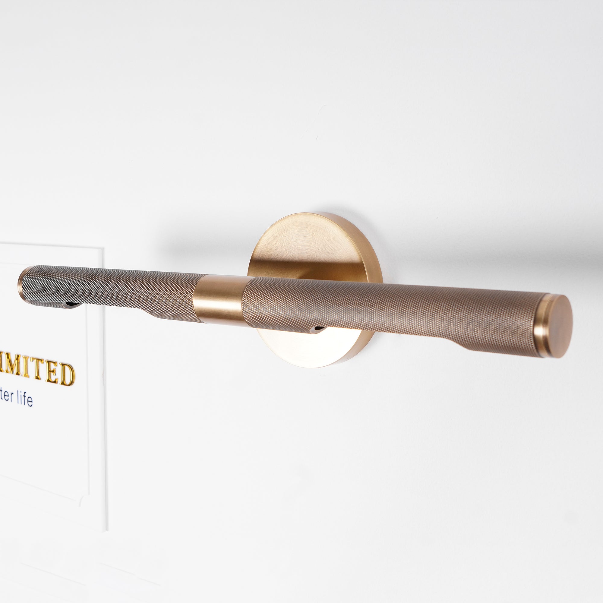 Solvain Modern Brass LED Wall Light - Letslighting