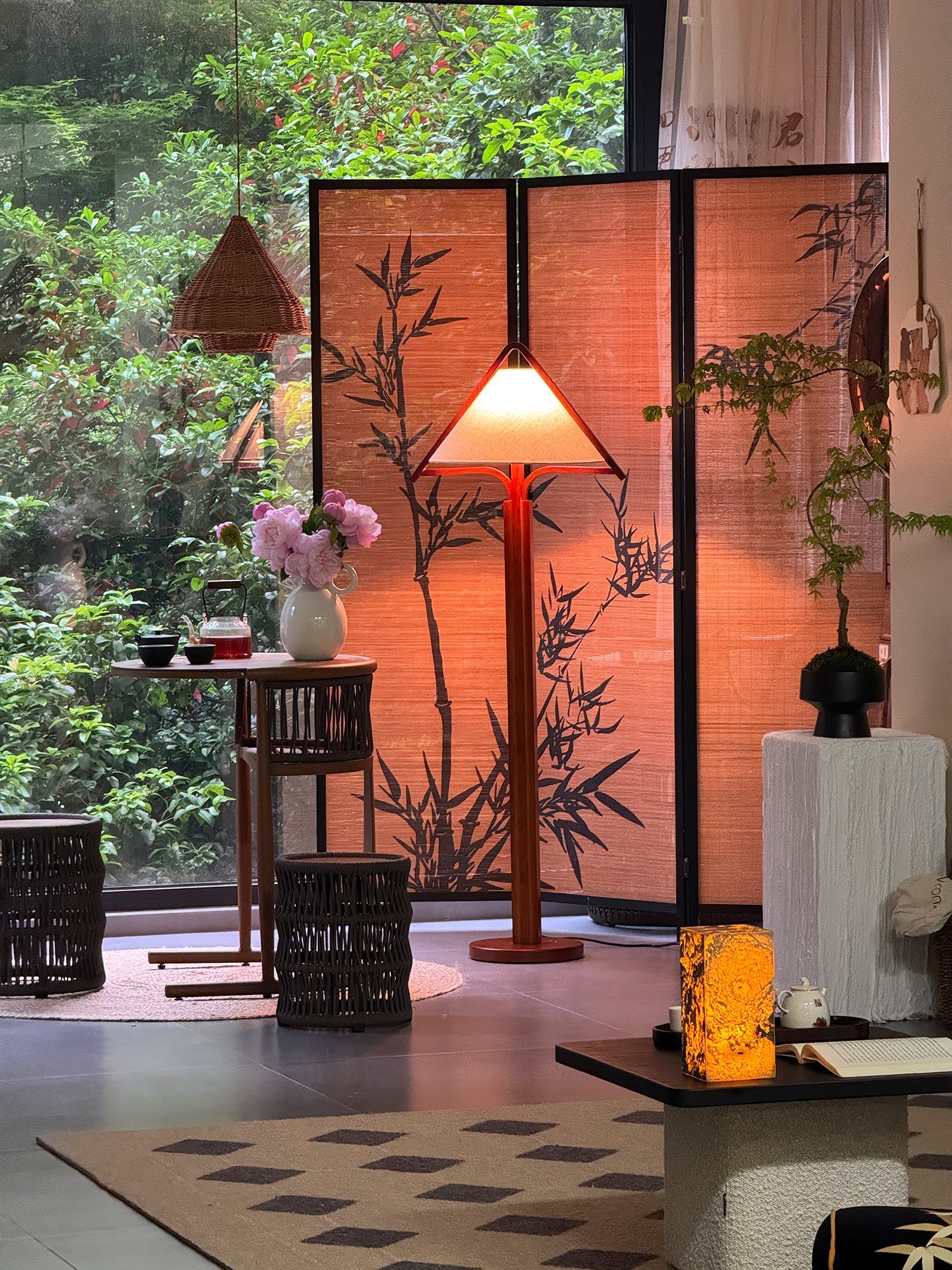 Ersolan Triangular Wood & Fabric Floor Lamp - Blowlighting