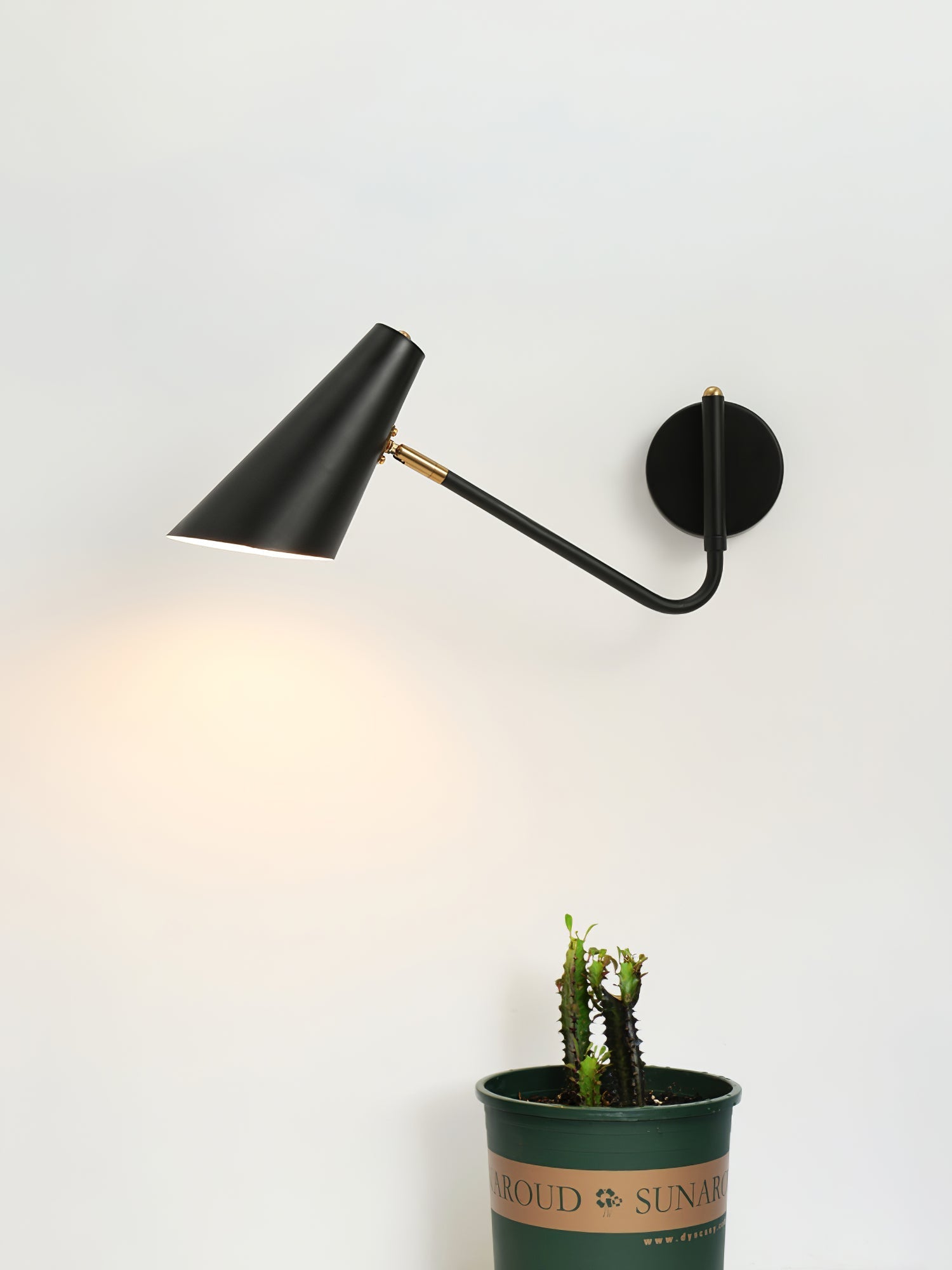 Amaris Vintage Industrial Sconce Wall lamp - Letslighting