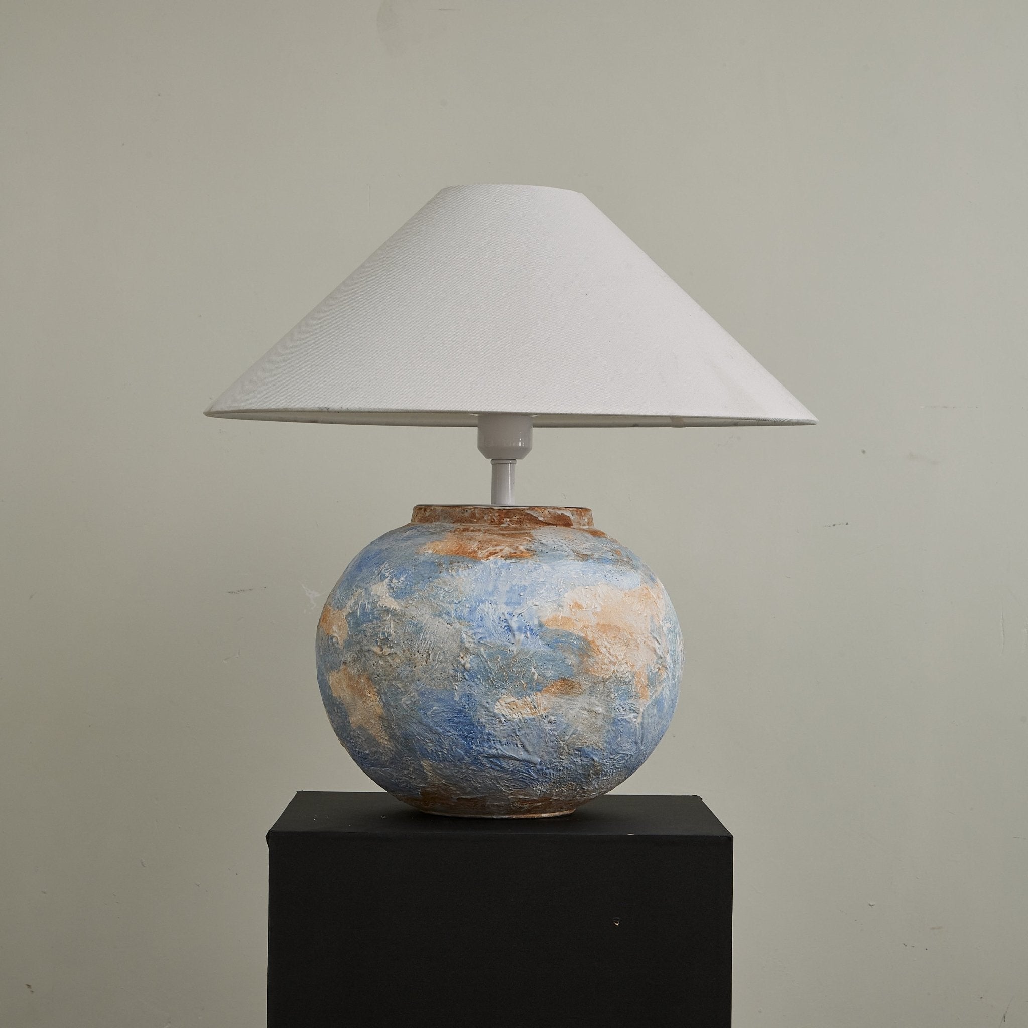Lydia Modern Table Lamp - Letslighting