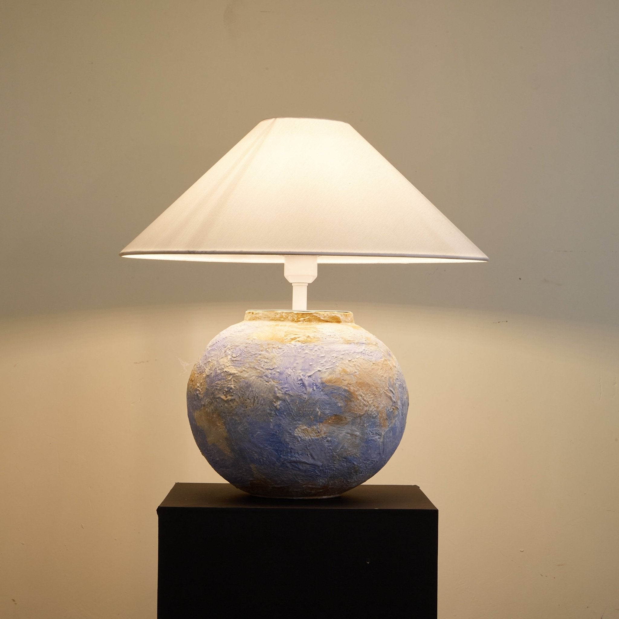 Lydia Modern Table Lamp - Letslighting