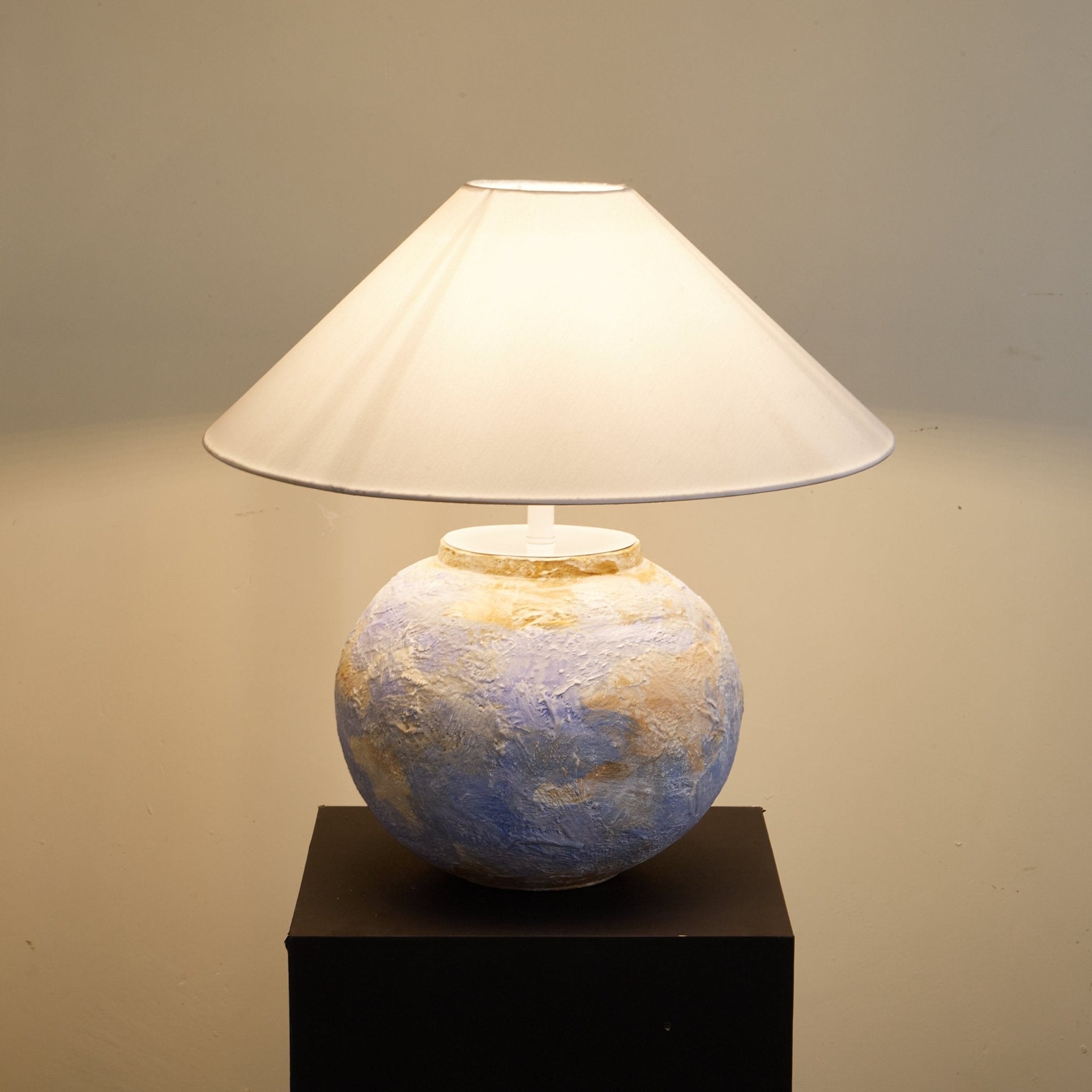 Lydia Modern Table Lamp - Letslighting