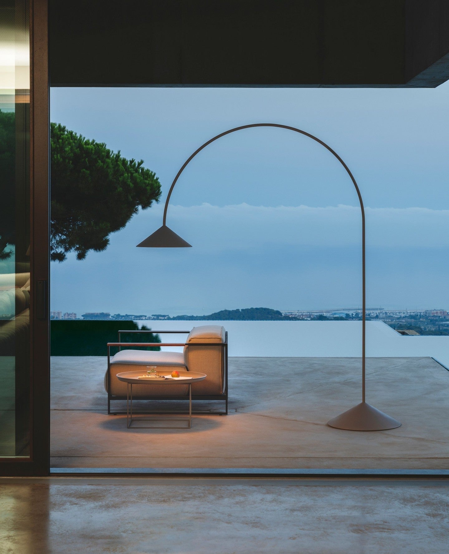 Civara Minimalist Floor Lamp - Letslighting