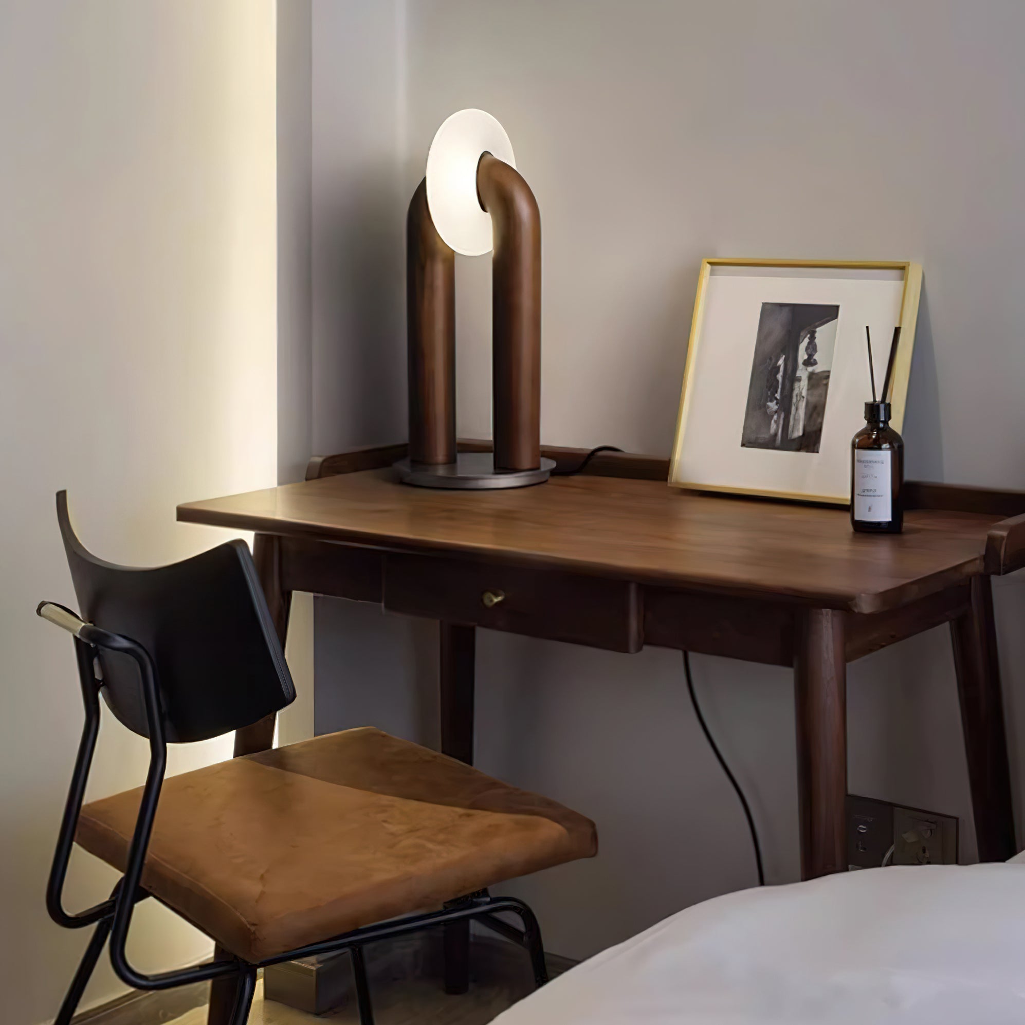 Roxen Wood Vintage Table Lamp - Letslighting