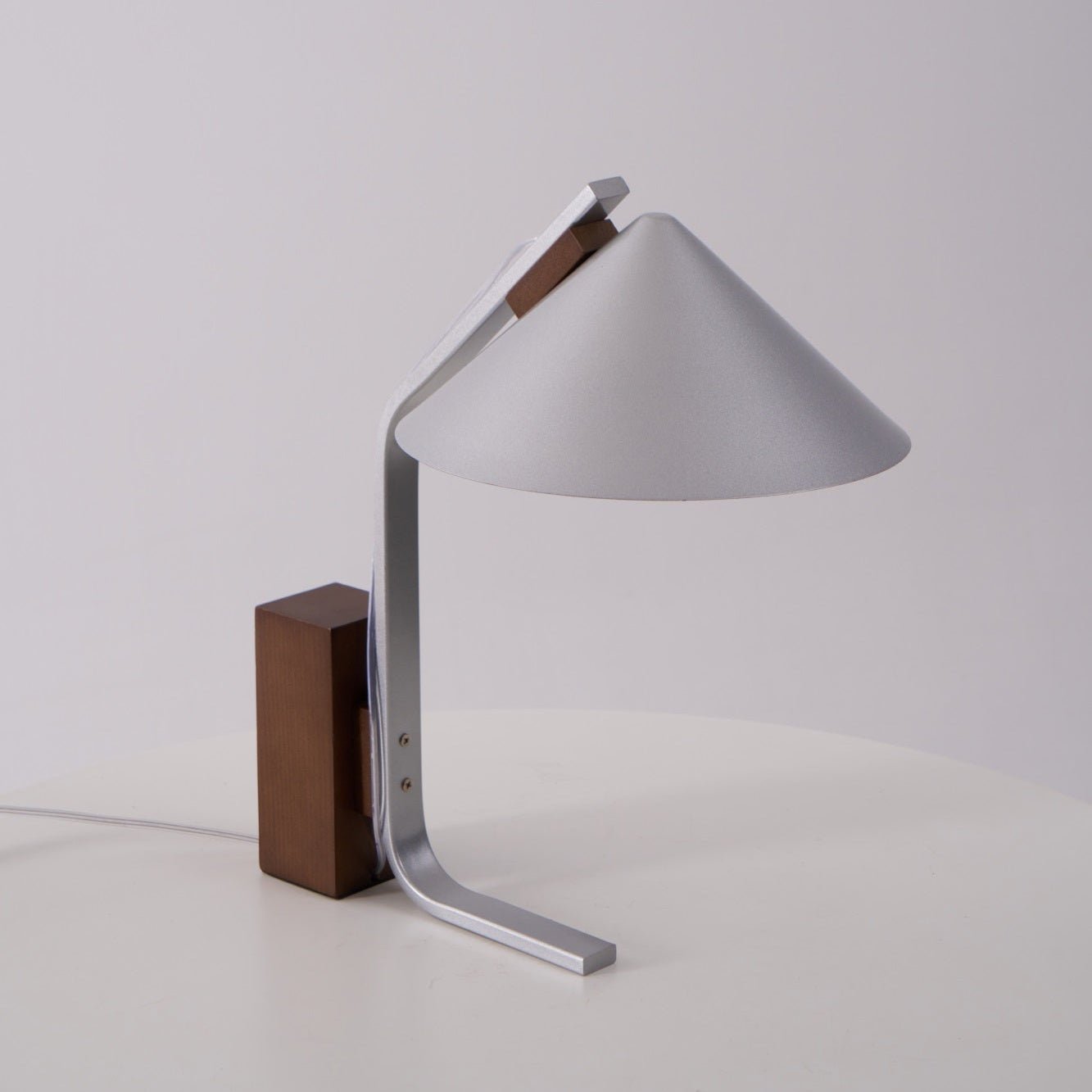 Ryan Modern Table Lamp - Letslighting